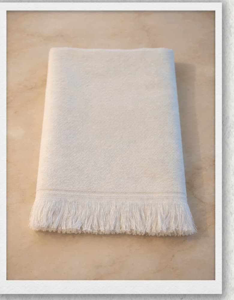 HND Linens craftsmanship detail
